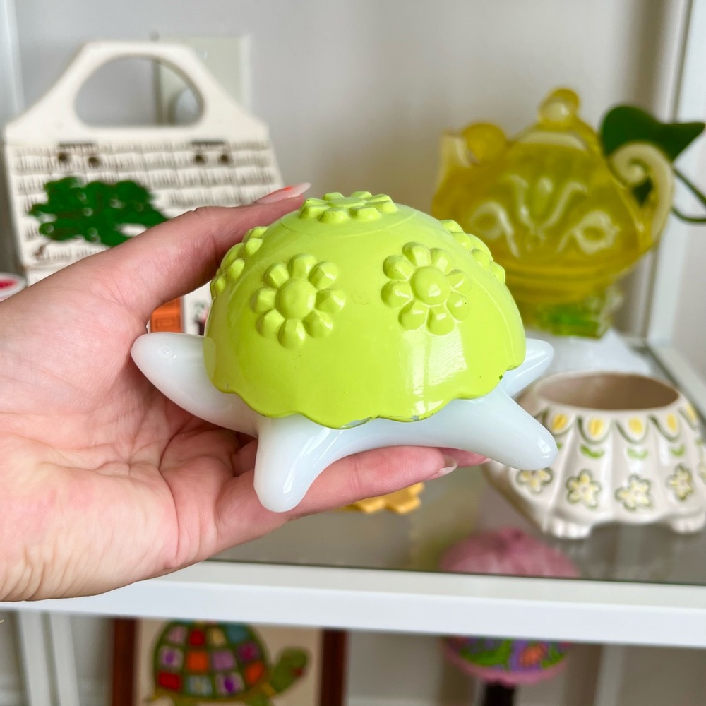 Vintage Avon Turtle Candle